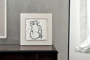 Passe-partout  in spruce wood white
